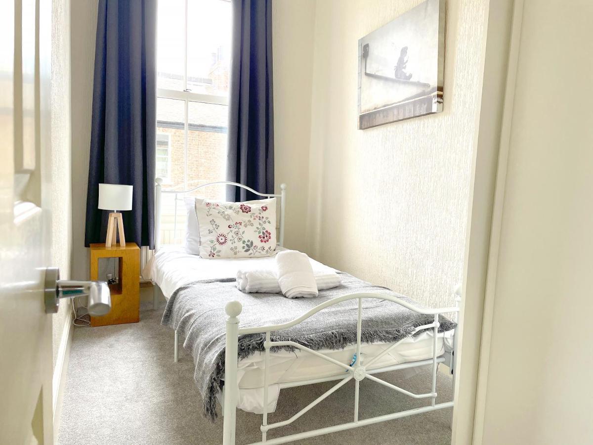 The Vines - Stunning Period Home With Free Parking York Exterior photo